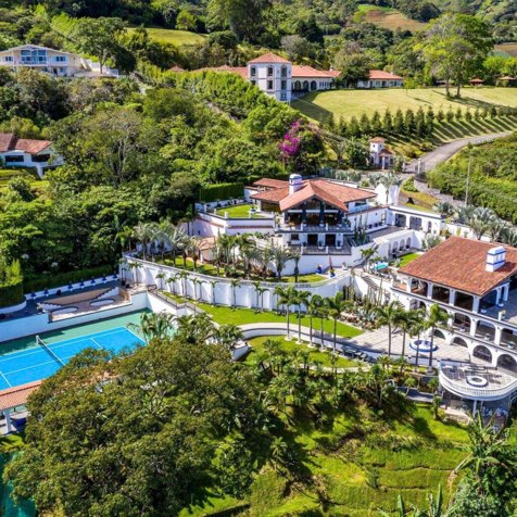 VENTA Mansión de Lujo en San Antonio de Escazú con Dos Residencias y Amenidades Resort 🌴 in San Antonio, Escazú, San José — $1,495,000 - Photo 3 of 50