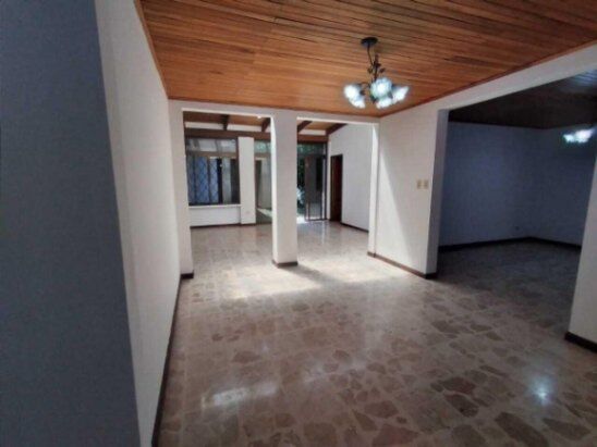 MLS-23-305 VENTA CASA ZAPOTE SAN JOSE en Zapote, San José — $260,000 - Foto 3 de 10