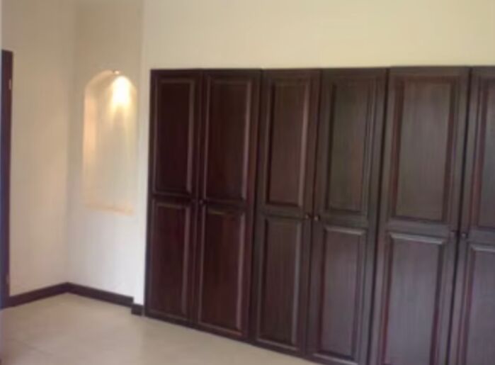 Alquiler amplio apartamento esquinero  en Tirrases, Curridabat, San José — ₡ 500 000