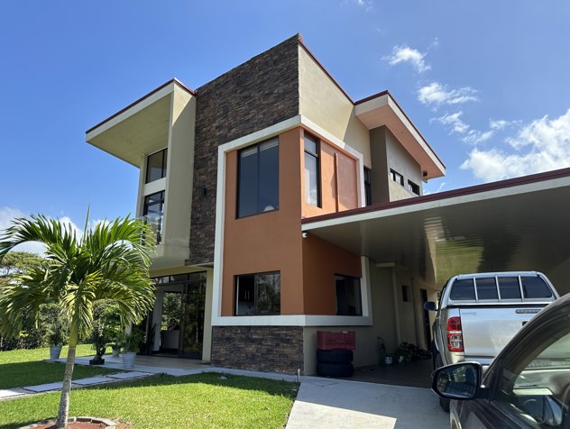 Exclusiva Casa en La Abundancia de San Carlos en Quesada, San Carlos, Alajuela — $308,000 - Foto 3 de 39