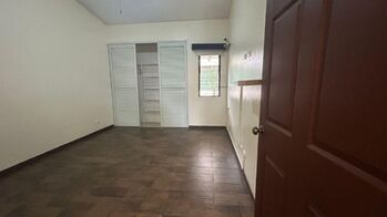 Venta de lindo y comodo apto ubicado en San Rafael Alajuela 26-1006 en San Rafael, Alajuela — $130,000 - Foto 5 de 11