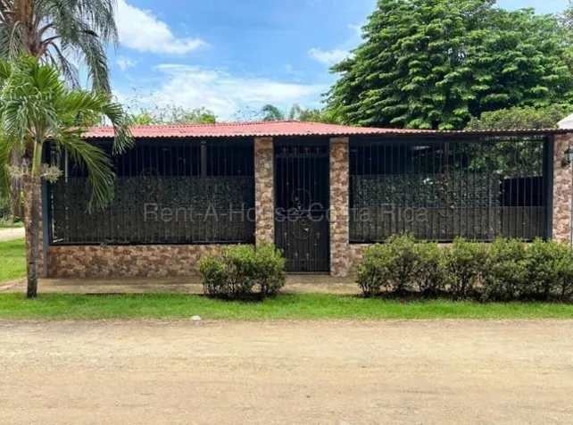 -Venta de Casa en Santa Cruz de Guanacaste. RAH 27-929 en Santa Cruz, Turrialba, Cartago — ₡ 60 000 000