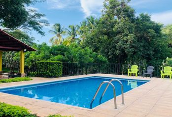 FULL FURNISCHED AMUEBLADAS VILLAS/CABINAS PLAYA BELEN TAMARINDO en Veintisiete De Abril, Santa Cruz, Guanacaste — $550 - Foto 4 de 9