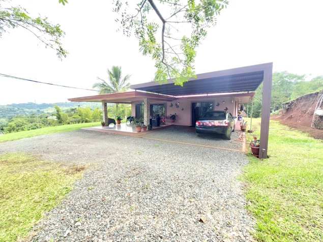 Property for sale with house in Mercedes, Puriscal in Mercedes Sur, Puriscal, San José — 140 000 000 ₡ - Photo 1 of 9