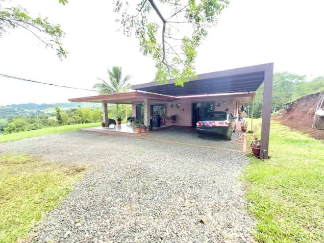 Property for sale with house in Mercedes, Puriscal in Mercedes Sur, Puriscal, San José — ₡ 140 000 000
