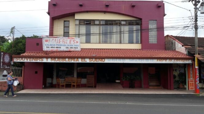 SE VENDE BELLA PROPIEDAD Y LOCAL COMERCIAL.  in Sarchí Norte, Sarchí, Alajuela — ₡ 257 000 000