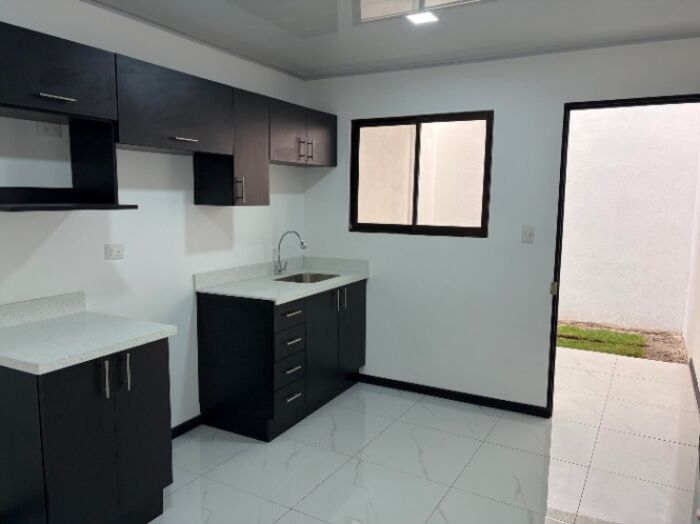 🏡 Hermosa Casa Esquinera en Tibás – A Estrenar   26-1250 in San Juan, Tibás, San José — $160,000