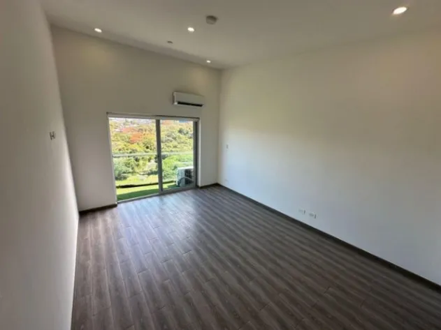 APARTAMENTO EN ALQUILER, ROHRMOSER $1.900 COD#26-1259 in Pavas, San José — $1,900 - Photo 2 of 13