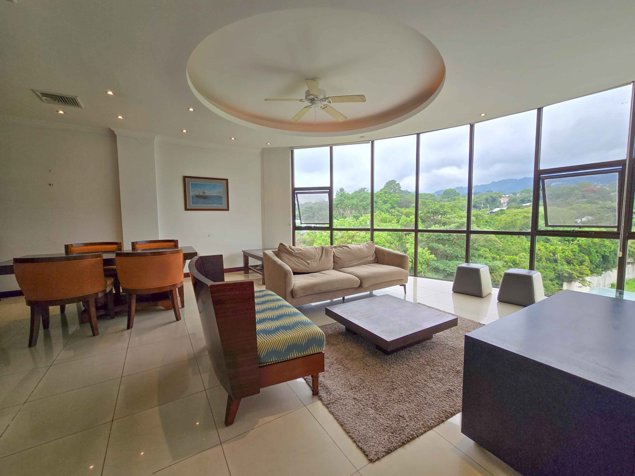Condominio Amueblado en Venta en Riverside Escazú | 2 Habitaciones en San Rafael, Escazú, San José — $295,000 - Foto 3 de 26
