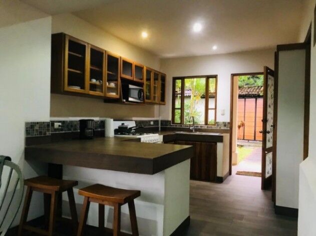 MLS-25-1903 LS ALQUILER CASA SANTO DOMINGO HEREDIA en Santo Domingo, Heredia — $1,500