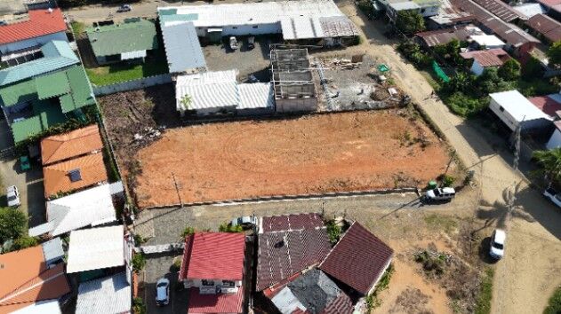 SE VENDE LOTE ESQUINERO COMERCIAL Y RESIDENCIAL EN UVITA LISTO PARA CONSTRUIR en Bahía Ballena, Osa, Puntarenas — $250,000