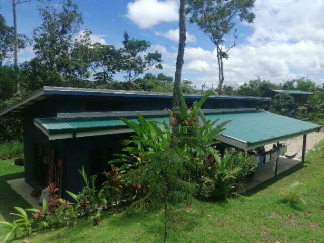 Casa y Cabaña en Venta – Naturaleza, Privacidad y Rentabilidad Airbnb. en Gutiérrez Braun, Coto Brus, Puntarenas — $155,000
