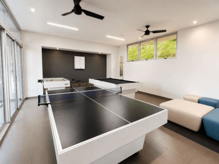 Alquiler de Apartamento Amueblado con Amenidades de Lujo en Escazú. in Escazú, San José — $1,300