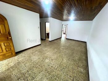 Venta de Casa en El Guarco-El Tejar. RAH 26-2142 in El Tejar, El Guarco, Cartago — 55 000 000 ₡ - Photo 5 of 16