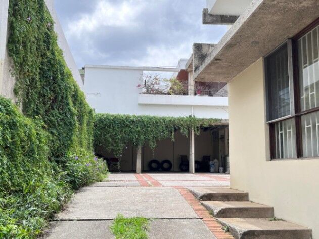Se alquila apartamento en San Pedro Montes de Oca 25-1627 in San Pedro, Montes De Oca, San José — $1,900
