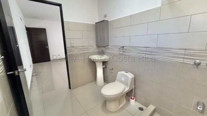 Alquiler de Apartamento en Alajuelita-San Felipe, San José. RAH 26-1572 in San Felipe, Alajuelita, San José — $1,050