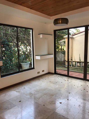 Casa en venta en Pinares Curridabat.ALQUILADA, 5PJG9655179 in Curridabat, San José — $295,000 - Photo 3 of 32