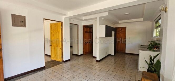 Alquiler de Apartamento en Escazú-San Rafael. RAH 26-2012 in San Rafael, Escazú, San José — ₡ 500 000