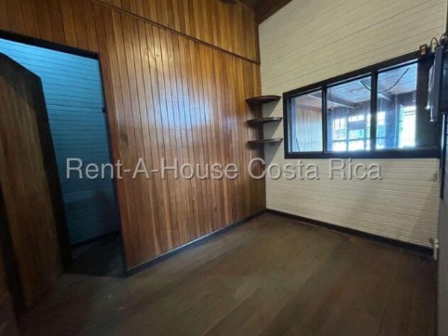 Venta de Bodegas en Merced-San José. RAH 26-1452 in Merced, San José — $680,000