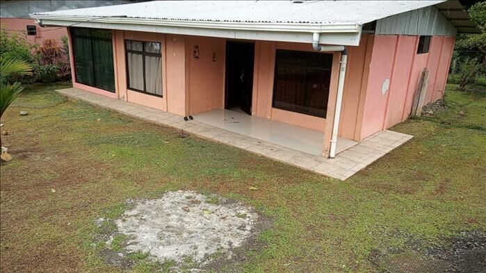 Vendo casa en La Alegría de Siquirres in La Alegría, Siquirres, Limón — ₡ 35 000 000
