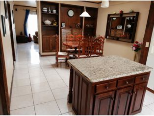 SE VENDE HERMOSA CASA EN CURRIDABAT in Curridabat, San José — 130 000 000 ₡ - Photo 5 of 16