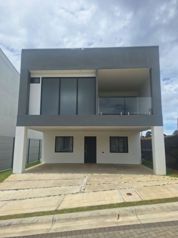 Tres Rios casa en condominio Hacienda Peraz
