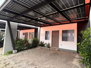 Venta de  Casa de 1 Planta en Condominio Naos, Barrantes de Flores Heredia.  RAH 27-861