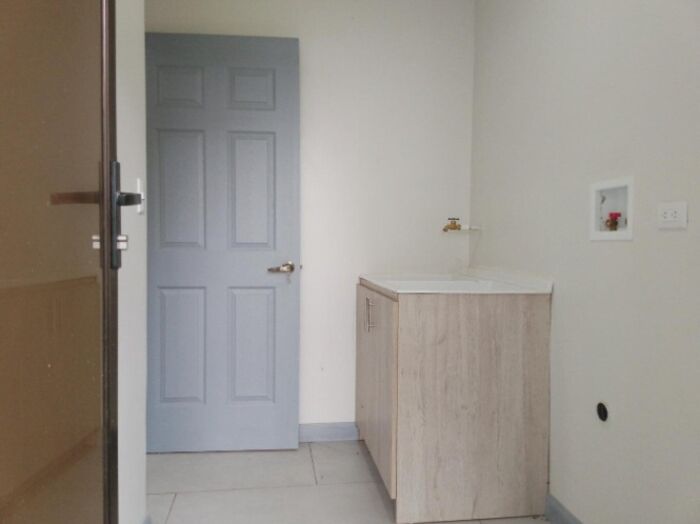 Alquiler de Casa en Grecia, Alajuela. RAH 25-1713 en Puente De Piedra, Grecia, Alajuela — $1,600