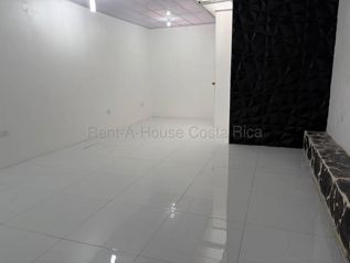 CASA EN VENTA EN MONTES DE OCA SAN JOSÈ in San Rafael, Montes De Oca, San José — $417,000 - Photo 2 of 8