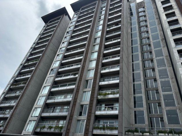 ALQUILER DE APARTAMENTO, SAN JOSE, URUCA, AZENZA TOWERS en Uruca, San José — $1,125