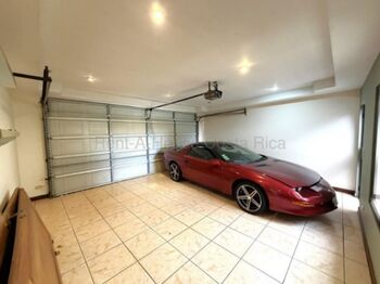 Venta de Casa de Lujo en ALTAMONTE-Curridabat. RAH 26-2159 en Granadilla, Curridabat, San José — $700,000 - Foto 5 de 20