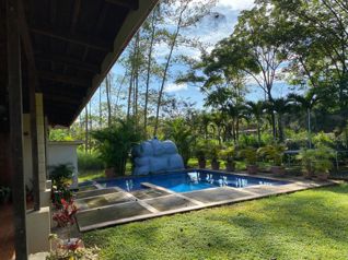 Casa con piscina Esparza-Puntarenas. Paz hecha realidad