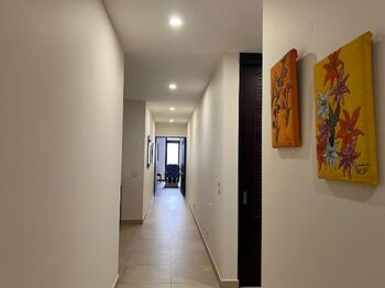 Residencia Moderna con Piscina Interna y Doble Altura – Diseño Exclusivo de 1 Nivel #26-713 GS en Uruca, Santa Ana, San José — $750,000 - Foto 5 de 19