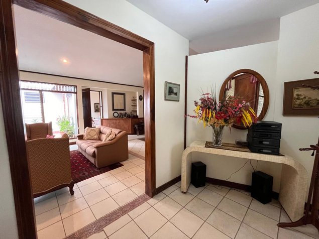 Alquiler de amplia casa en Pinares de Curridabat en Sánchez, Curridabat, San José — ₡ 865 000 - Foto 2 de 13