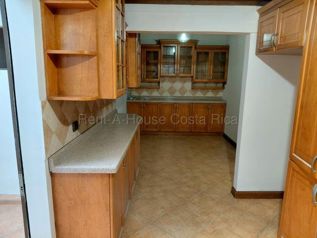 Alquiler de Casa en Montes de Oca-San Pedro. RAH 27-452 en San Pedro, Montes De Oca, San José — 485 000 ₡ - Foto 2 de 12