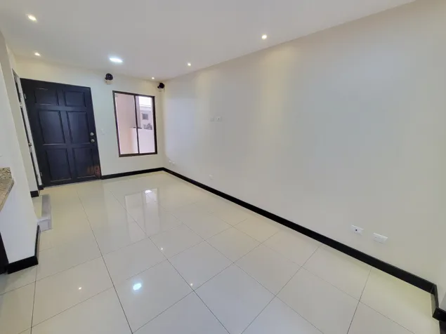 🏡 ¡Casa en Venta en Condominio – Hatillo 1! 🛑#12202513 en Hatillo, San José — $168,500 - Foto 2 de 12