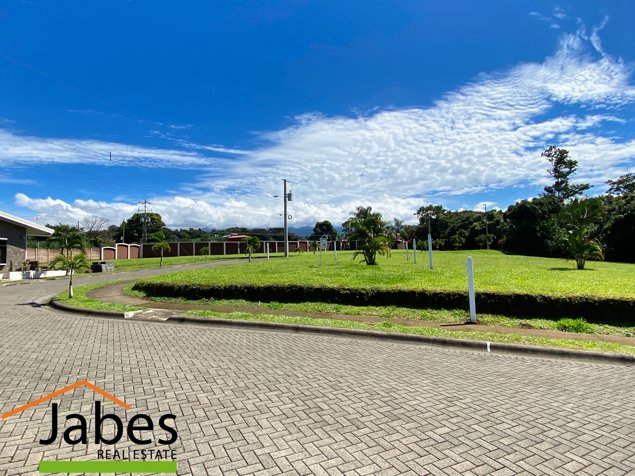 Lote esquinero 100% aprovechable en Grecia. en Grecia, Alajuela — ₡ 24 500 000 - Foto 3 de 22