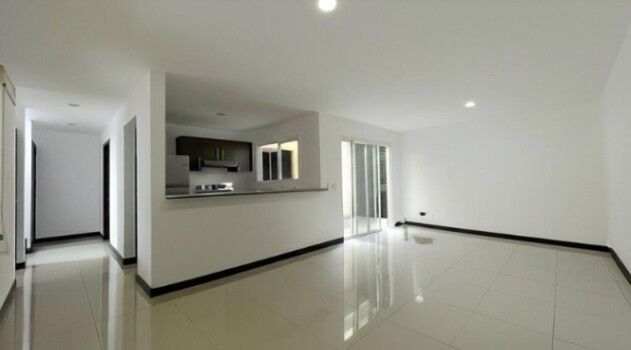 Venta de Casa en San Antonio de Escazú. RAH 26-184 in San Antonio, Escazú, San José — $230,000