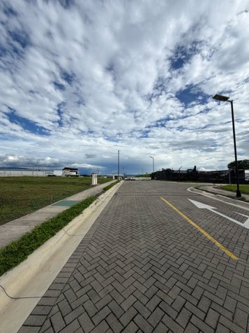 VENTA DE LOTE EN CONDOMINIO, GRECIA, ALAJUELA en Grecia, Alajuela — ₡ 22 000 000