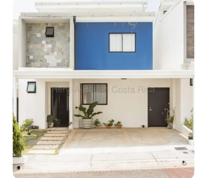 Se vende casa en Ulloa Heredia 26-1796 en Ulloa, Heredia — $250,000 - Foto 2 de 23