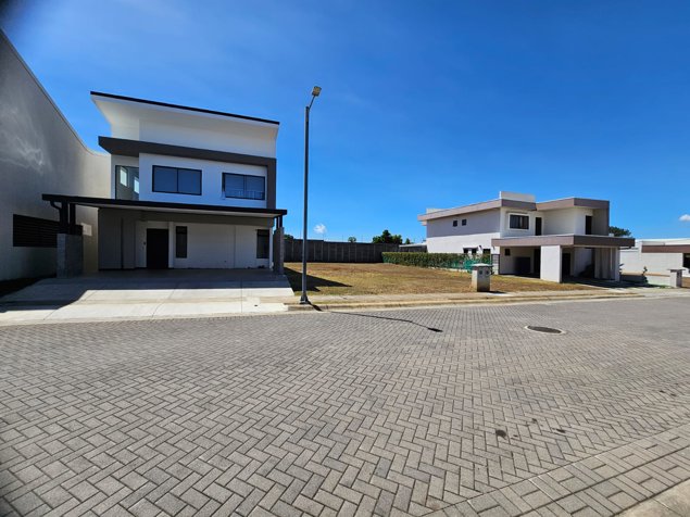 SE VENDE LOTE en Condominio en Alajuela, La Ceiba en La Ceiba, Orotina, Alajuela — $90,000 - Foto 2 de 8
