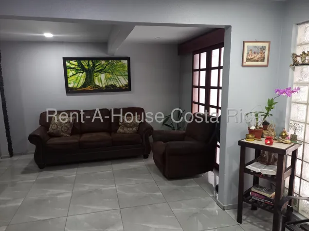 Venta de Casa en Mata de Plátano, Guadalupe con 4 Habitaciones #26-1417 GS en Mata de Plátano, Goicoechea, San José — $184,000 - Foto 3 de 9