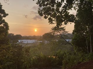 Lote con vista a las montañas en Jacó, Garabito, Puntarenas — $75,000 - Foto 4 de 21