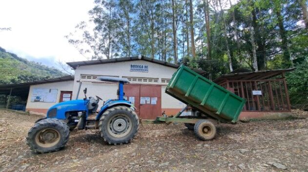 HACIENDA CAFETALERA EN TABARCIA in Tabarcia, Mora, San José — $4,000,000