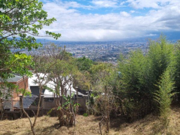 5 BELLAS PROPIEDADES EN ESCAZÚ, SAN JOSÉ.  in Escazú, San José — ₡ 100 000