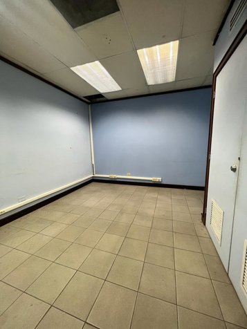 Venta de espacioso edificio comercial en San José Centro in Carmen, San José — $2,750,000