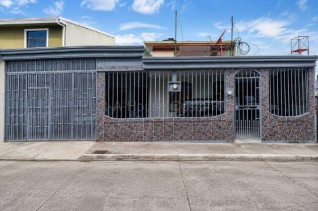 Venta de Casa + APTO en Cartago-San Nicolás. RAH 27-107 en San Nicolás, Cartago — $171,000