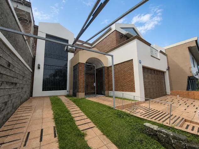 House for sale with mixed land use in Freses, Curridabat in Curridabat, San José — ₡ 197 000 000 - Photo 3 of 42