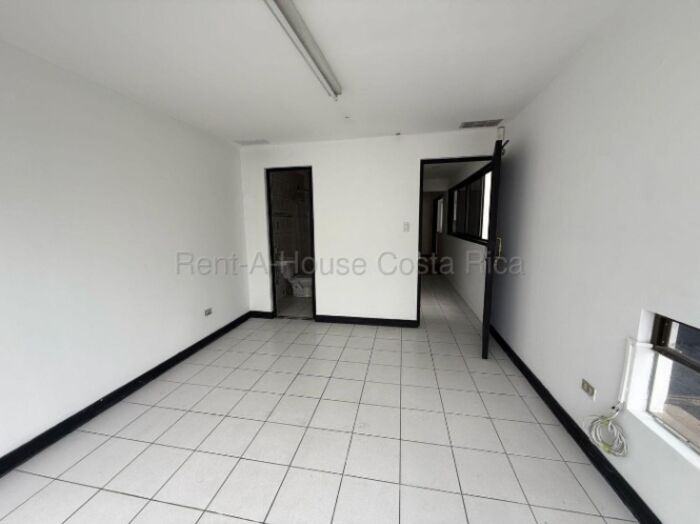 Alquiler | Local comercial de 105 m² en Barrio Escalante #27-47 GS in Carmen, San José — $1,300
