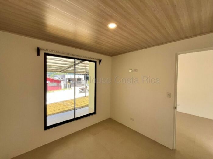 Alquiler de Apartamento para ESTRENAR en Santa María de Dota. RAH 27-122 in Santa María, Dota, San José — ₡ 250 000